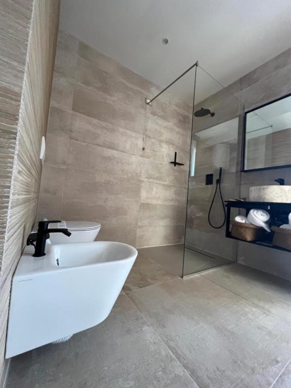 Luxury Rooftop Suites By Blumont Škalngur エクステリア 写真
